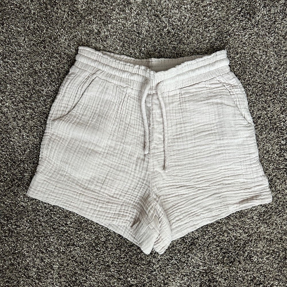 NWOT Pink Lily Gauze Shorts